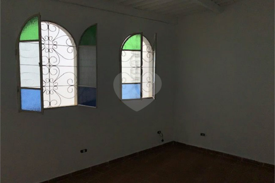 Sobrado à venda com 3 quartos, sendo 1 suíte, em Tremembé, São Paulo, SP