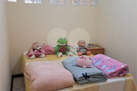 Sobrado à venda com 4 quartos, sendo 2 suítes, em Jardim Modelo, Suzano, SP