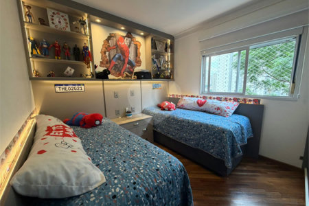 Apartamento à venda com 3 quartos, sendo 1 suíte,  em Vila Regente Feijó, São Paulo, SP