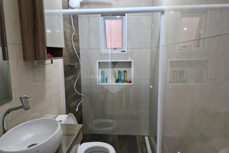 Casa à venda com 3 suítes em Bela Aliança, São Paulo, SP