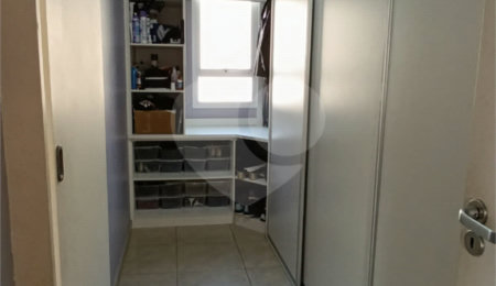 Casa à venda com 4 quartos, sendo 1 suíte,  no condomínio Jardim Reserva Bom Viver de Indaiatuba, Indaiatuba - SP