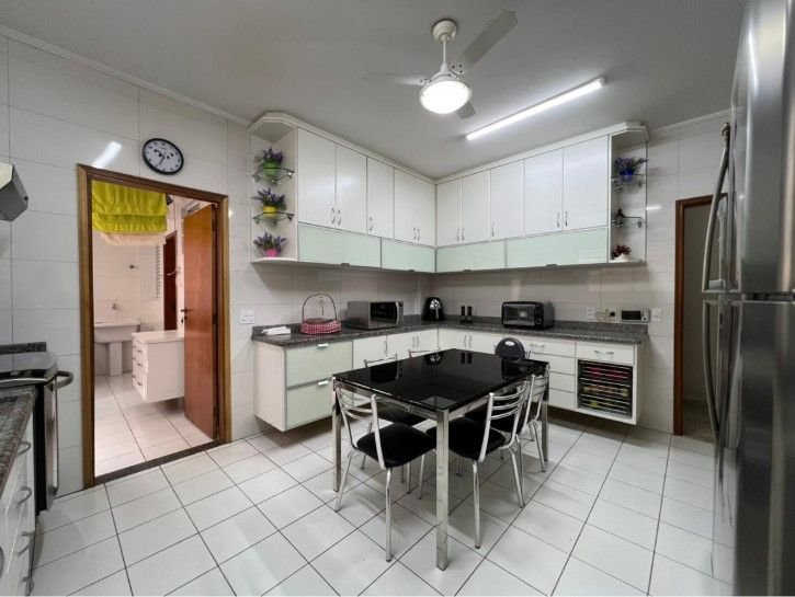Casa com 3 dormitórios à venda, 161 m² por R$ 1.420.000,00 - Embaré - Santos/SP