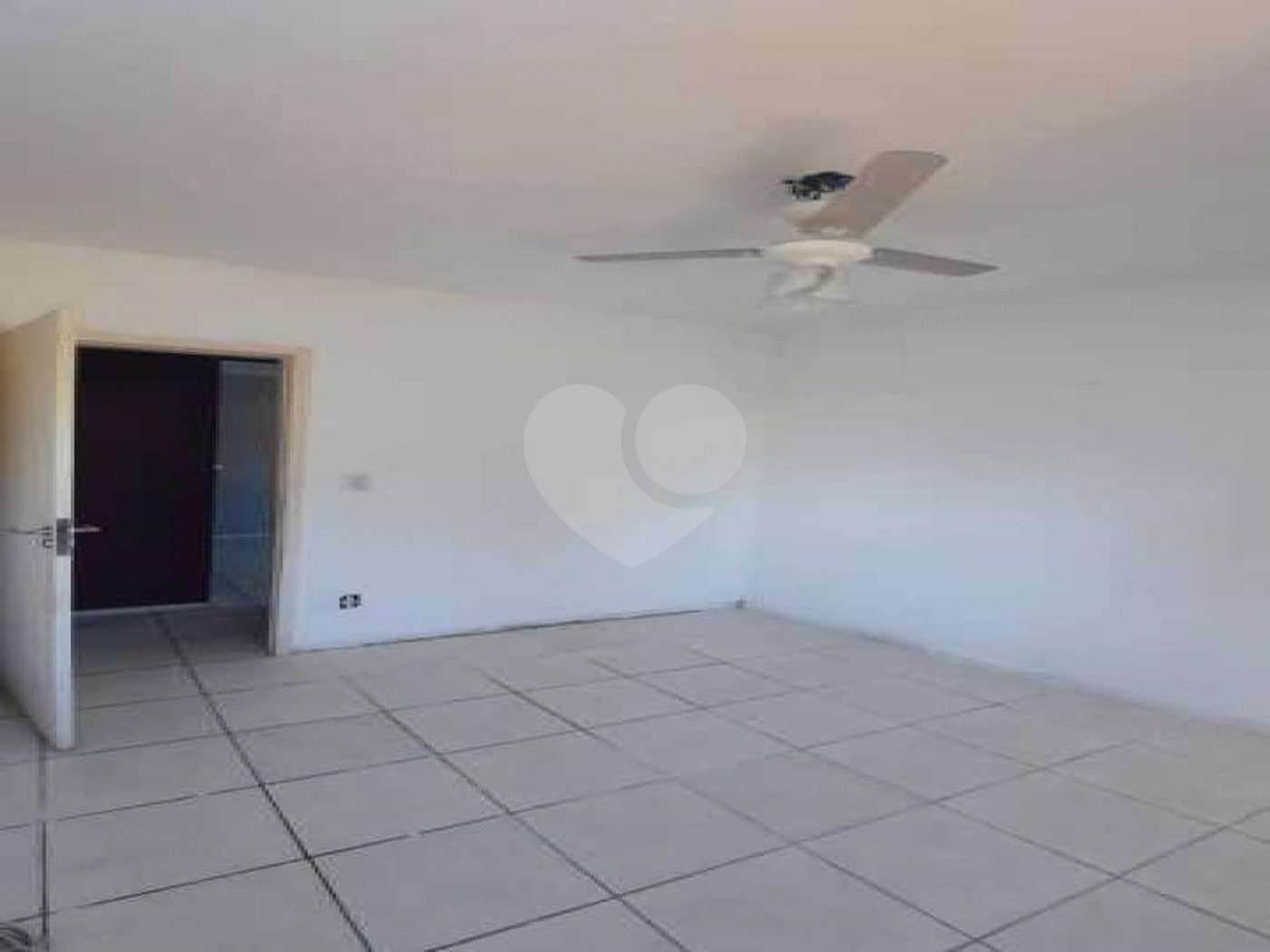 Apartamento à venda com 2 quartos, sendo 1 suíte, em Campo Grande, Rio de Janeiro, RJ