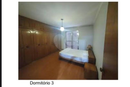 Sobrado à venda com 4 quartos, sendo 3 suítes,  em Jardim Petrópolis, São Paulo, SP
