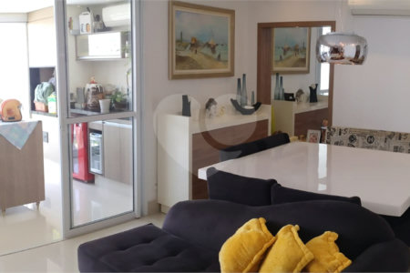 Apartamento à venda com 3 quartos, sendo 1 suíte,  no Centro, São Bernardo do Campo, SP