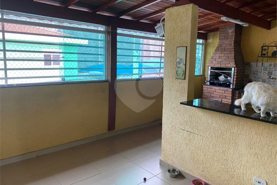 Sobrado à venda com 2 suítes em Santa Terezinha, São Paulo, SP