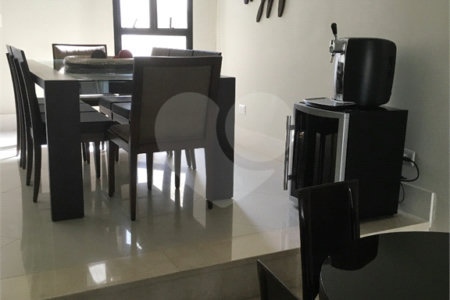 Apartamento à venda com 3 suítes em Vila Gomes Cardim, São Paulo, SP