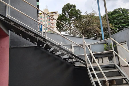 Sobrado à venda com 5 quartos, sendo 2 suítes, em Vila Trujillo, Sorocaba, SP