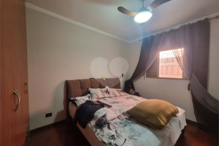 Casa à venda com 4 quartos, sendo 1 suíte, em Jardim São Carlos, Sorocaba, SP
