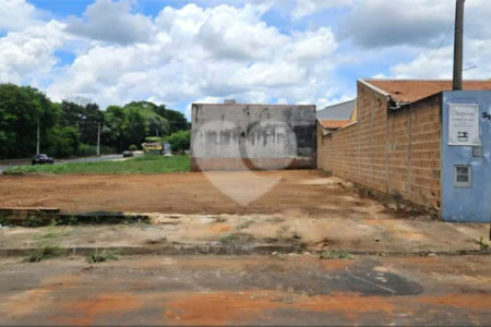 Terreno à venda em Residencial Cambuy, Araraquara, SP