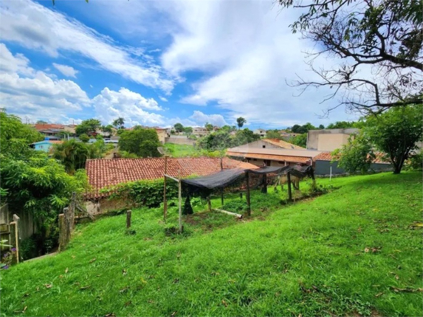 Casa à venda com 3 quartos, sendo 1 suíte, em Vista Alegre, Vinhedo, SP