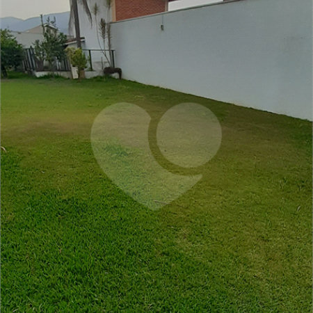 Casa à venda com 5 quartos, sendo 1 suíte, no Centro, Bom Jesus dos Perdões, SP