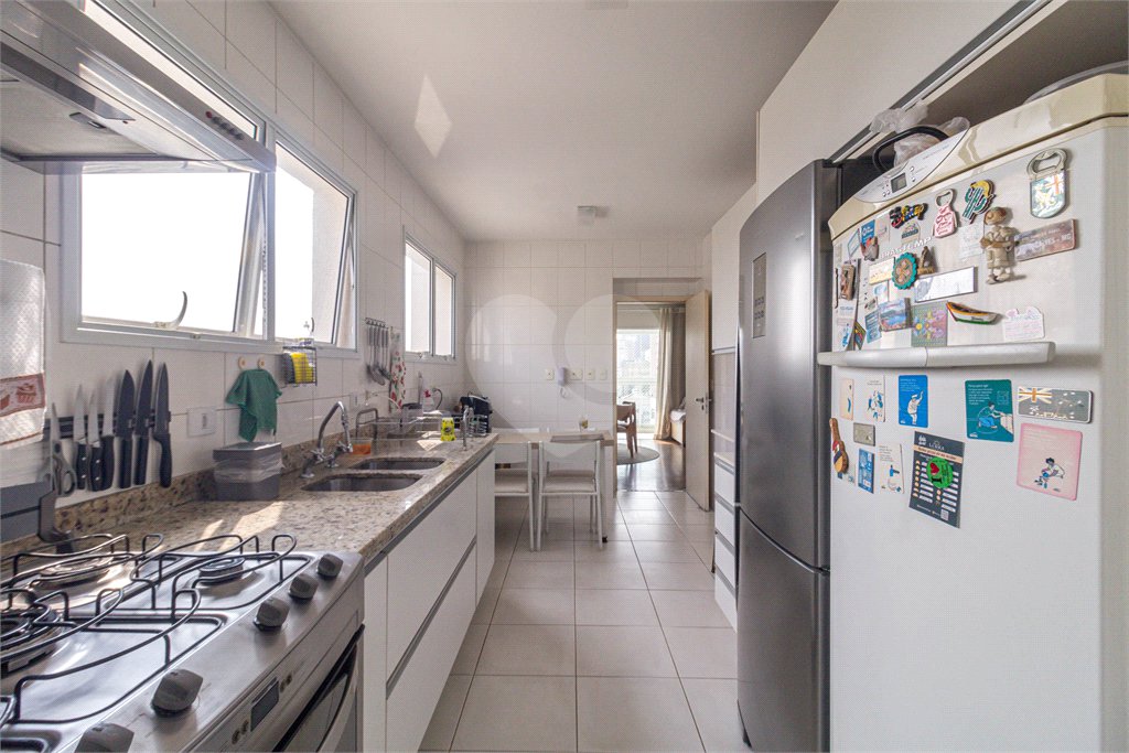 Apartamento à venda com 3 suítes em Paraíso, São Paulo, SP