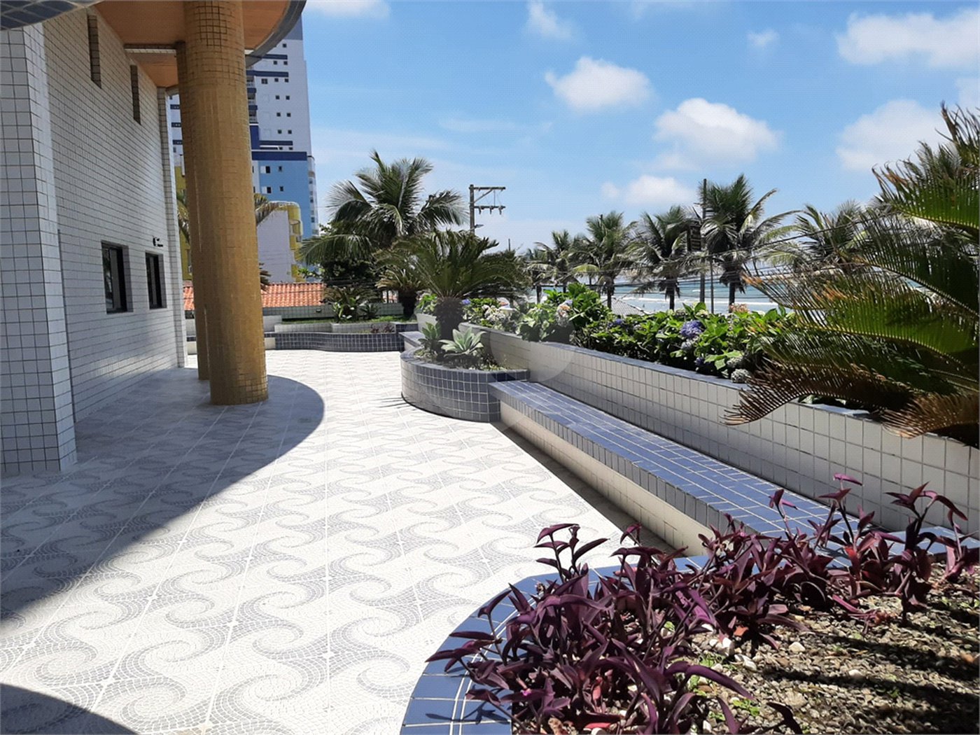 Apartamento à venda com 2 quartos, sendo 1 suíte, em Vera Cruz, Mongaguá, SP