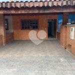 Casa à venda com 2 quartos, sendo 1 suíte, no condomínio Residencial Dona Lilla, Itu - SP