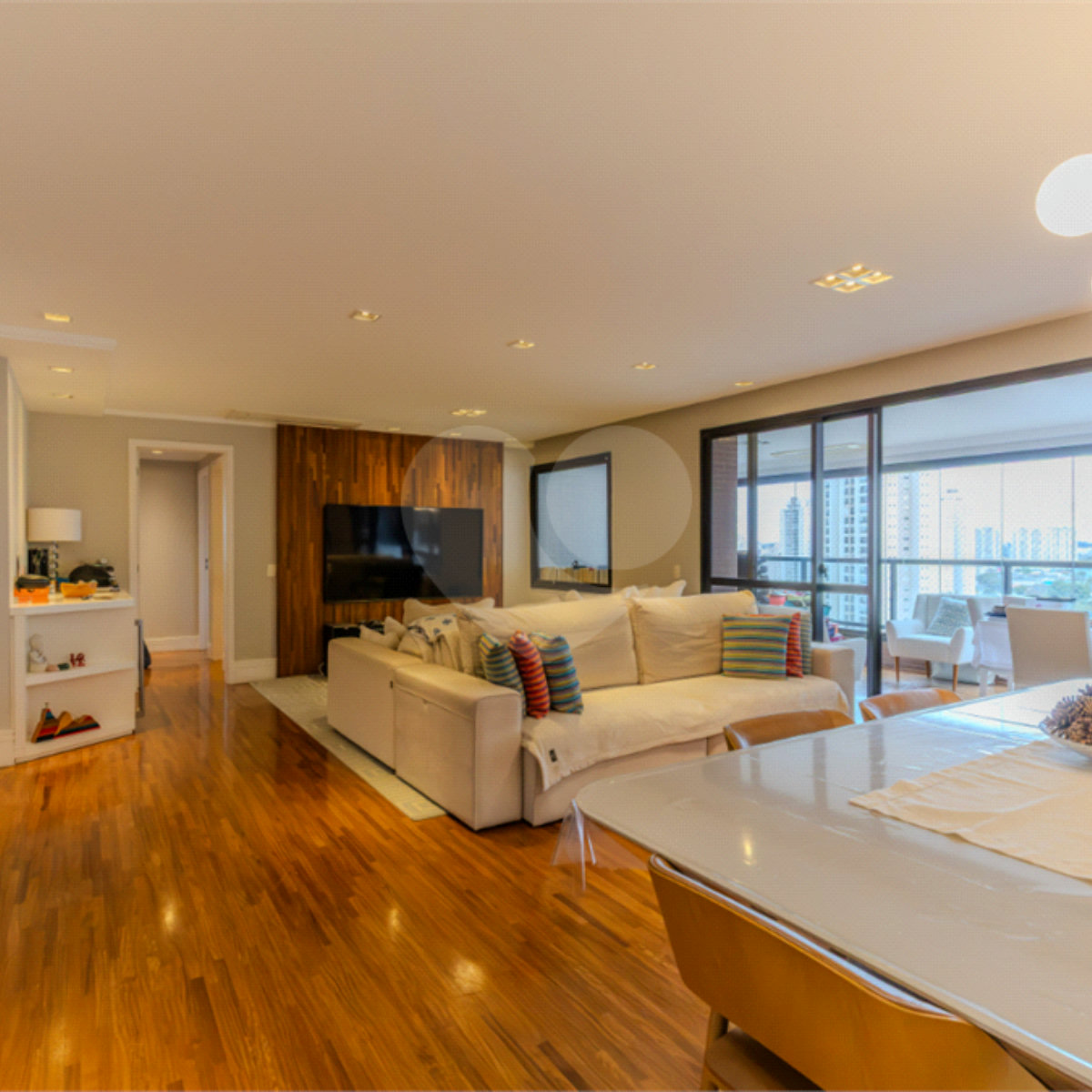 Apartamento à venda com 3 suítes em Chácara Santo Antônio, São Paulo, SP