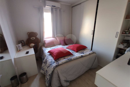 Sobrado à venda com 3 quartos, sendo 1 suíte, em Vila Ema, São Paulo, SP
