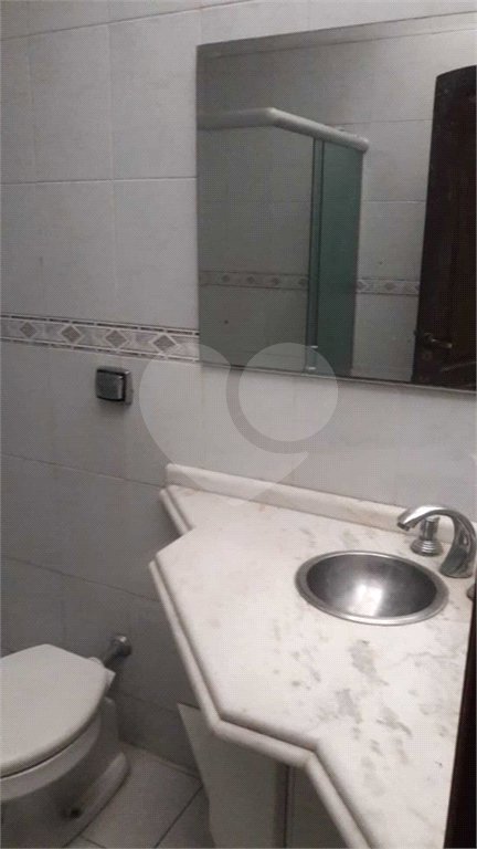 Casa à venda com 4 quartos, sendo 1 suíte, em Vila Santa Terezinha, Várzea Paulista, SP
