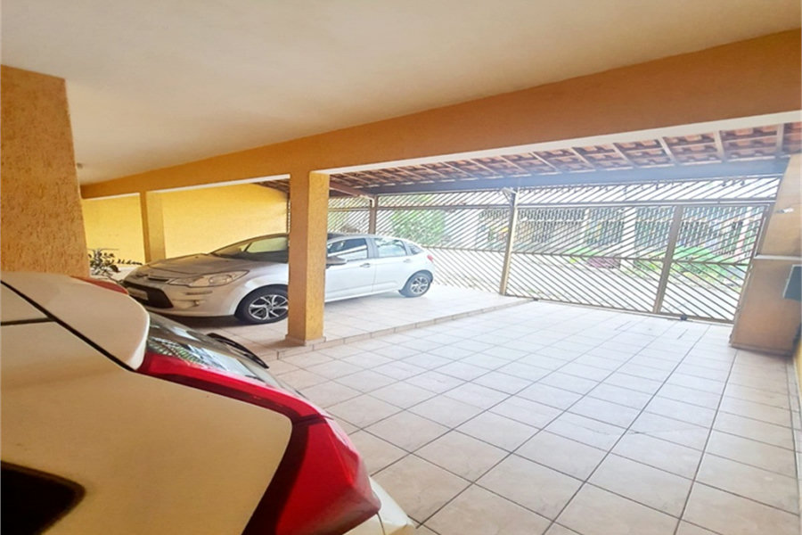 Casa à venda com 4 quartos em Jardim Almeida Prado, Guarulhos, SP