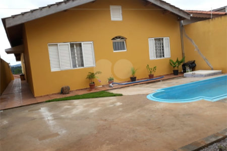 Sobrado à venda com 4 quartos, sendo 2 suítes, em Jardim dos Pinheiros, Atibaia, SP