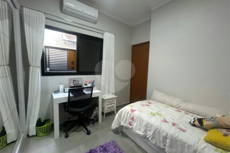 Casa à venda com 3 quartos, sendo 1 suíte, no condomínio Terras de São Francisco, Sorocaba - SP