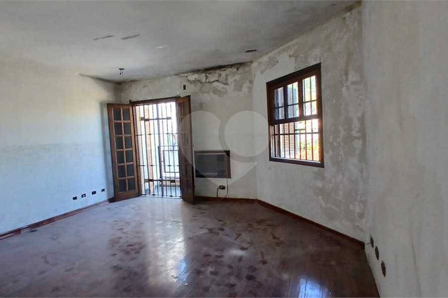 Sobrado à venda com 4 quartos, sendo 1 suíte, em Santana, São Paulo, SP