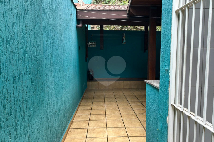 Sobrado à venda com 3 quartos, sendo 1 suíte, em Tremembé, São Paulo, SP