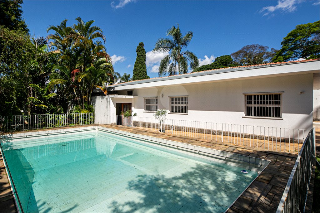 Casa Térrea à venda com 4 quartos, sendo 1 suíte,  em Brooklin Velho, São Paulo, SP