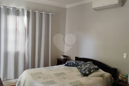 Casa à venda com 3 quartos, sendo 1 suíte, no condomínio Ibi Aram 1, Itupeva - SP