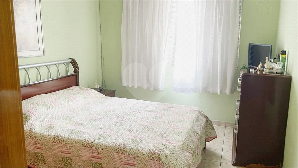 Casa Térrea à venda com 5 quartos em Parque Vitória, São Paulo, SP