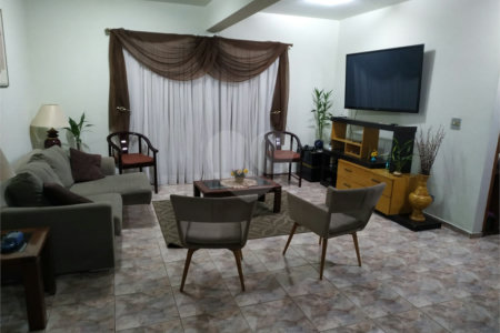 Casa de Vila à venda com 4 quartos, sendo 1 suíte, em Vila Santa Catarina, São Paulo, SP