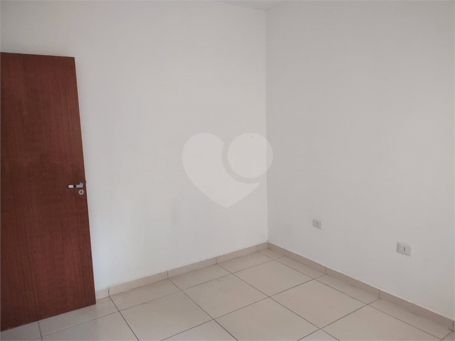 Apartamento à venda com 2 quartos em Reneville, Mairinque, SP