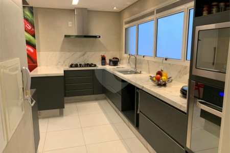 Apartamento à venda com 4 quartos, sendo 3 suítes, em Morumbi, São Paulo, SP