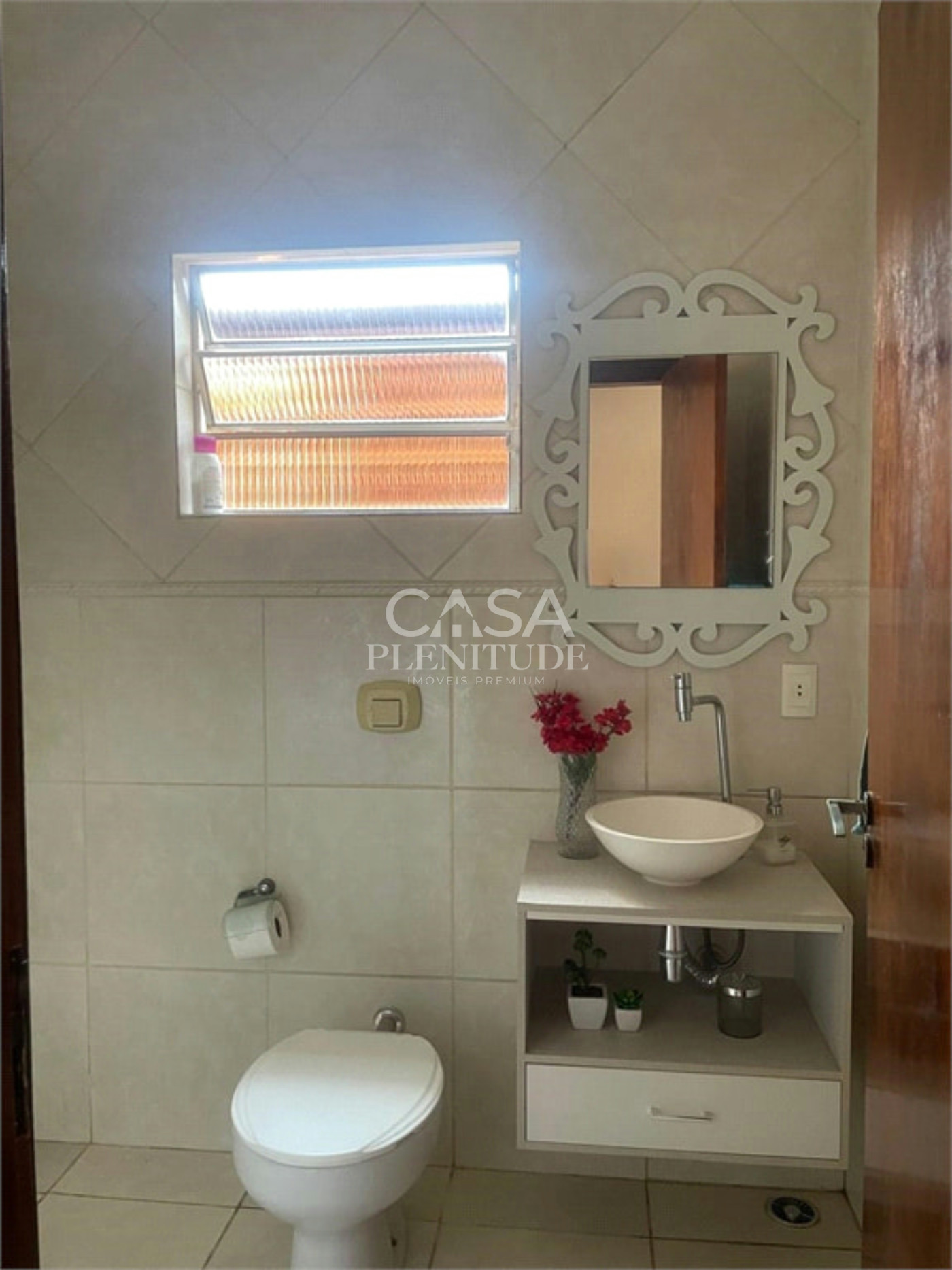 Sobrado à venda com 2 quartos em Vila Eros, Sorocaba, SP