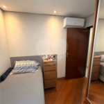 Apartamento à venda com 3 quartos, sendo 1 suíte,  em Vila Paulicéia, São Paulo, SP