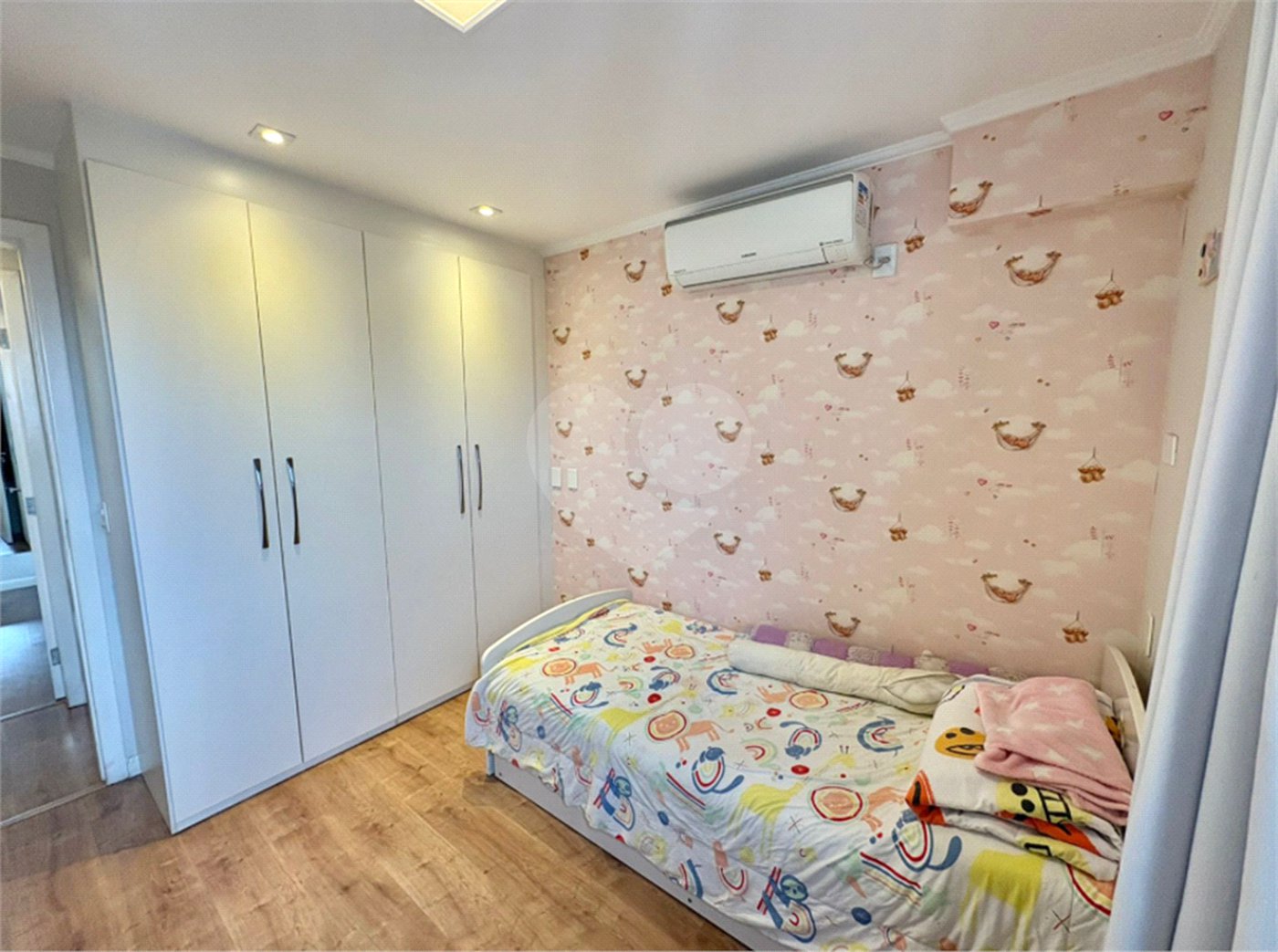 Cobertura à venda com 3 quartos, sendo 1 suíte, em Vila Mariana, São Paulo, SP