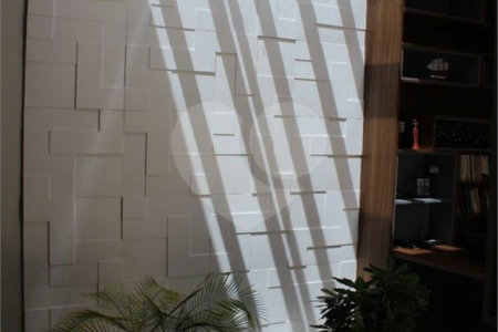 Casa à venda com 3 quartos, sendo 2 suítes, no condomínio Residencial Mantova, Indaiatuba - SP