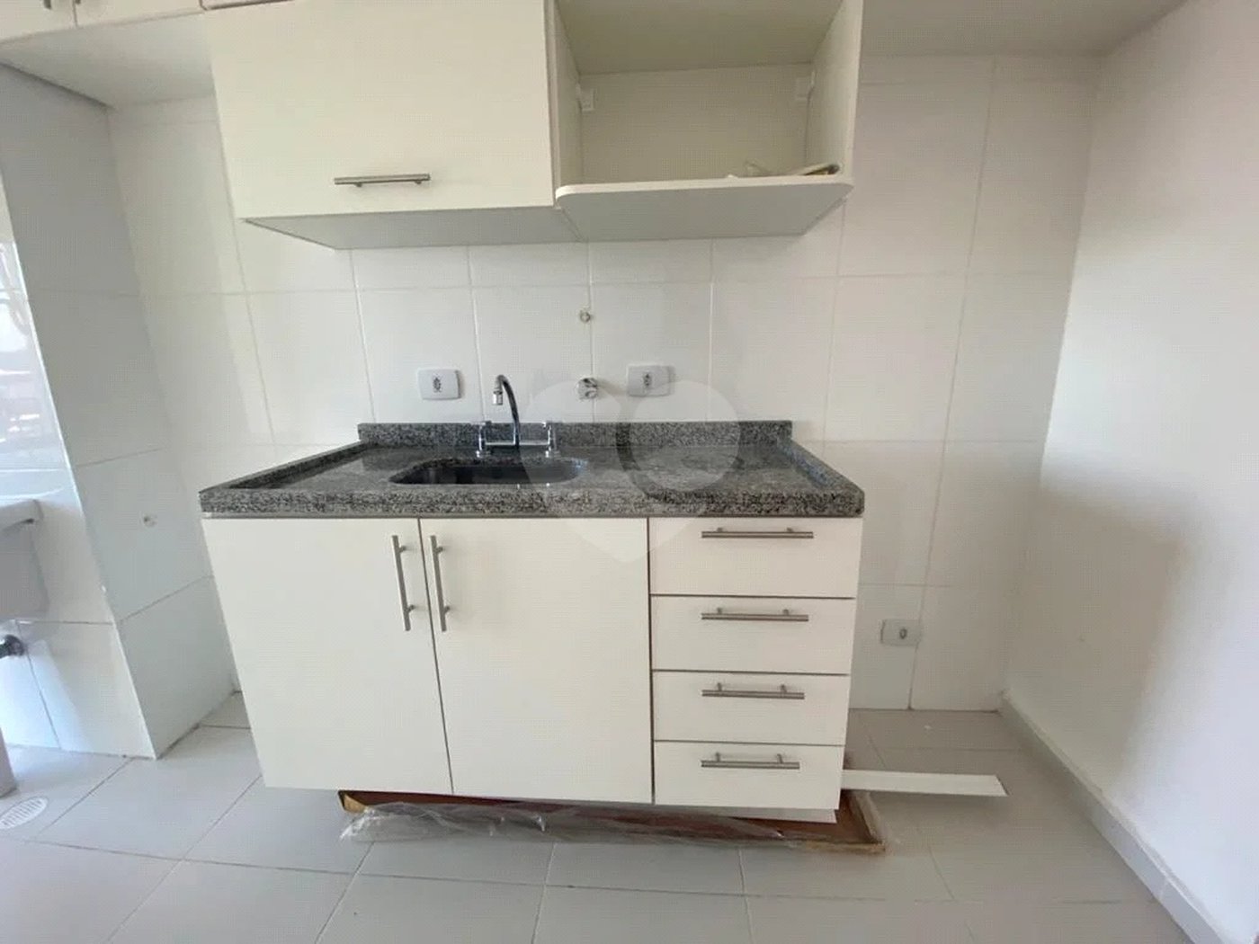 Apartamento à venda ou para alugar com 2 quartos, sendo 1 suíte, em Condomínio Granja Viana Ii, Cotia, SP