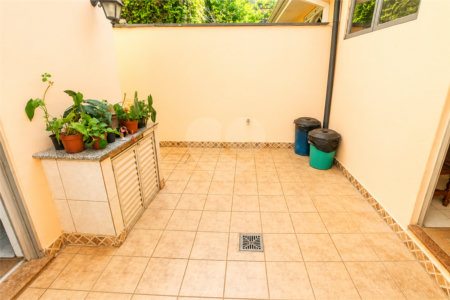 Casa à venda com 3 quartos, sendo 1 suíte, em Santo Amaro, São Paulo, SP