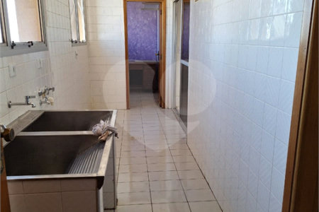 Apartamento à venda com 3 quartos, sendo 1 suíte, no Centro, Araraquara, SP