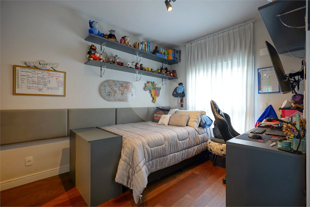Apartamento à venda com 4 quartos, sendo 2 suítes, em Santo Amaro, São Paulo, SP