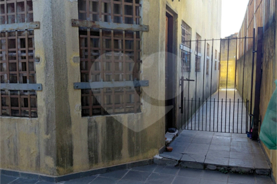Sobrado à venda com 3 quartos, sendo 1 suíte,  em Tremembé, São Paulo, SP