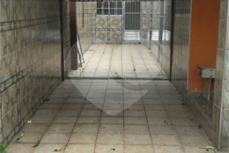 Casa Térrea à venda ou para alugar com 4 quartos, sendo 1 suíte, em Jardim Aeroporto, São Paulo, SP
