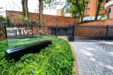 Apartamento à venda com 4 suítes em Vila Suzana, São Paulo, SP