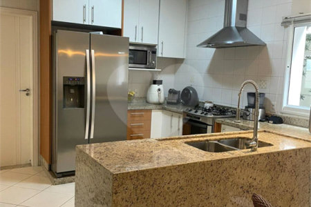 Casa à venda com 3 suítes no condomínio Villagio Di Verona, Vinhedo - SP