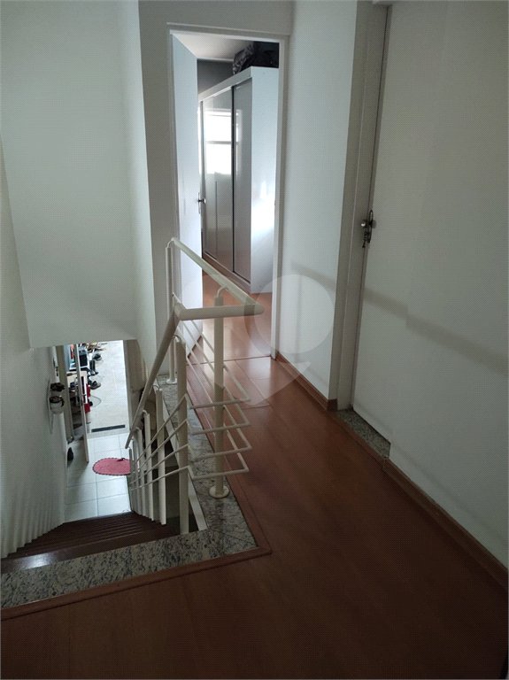 Sobrado à venda com 2 quartos, sendo 1 suíte,  em Jardim São Pedro, Mogi das Cruzes, SP