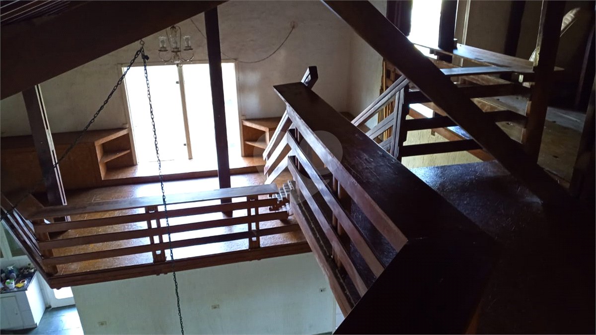 Casa à venda com 3 quartos, sendo 2 suítes, no condomínio Gleba II, Mairiporã - SP