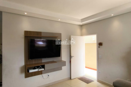 Casa à venda com 3 suítes em Jardim Maristela, Atibaia, SP