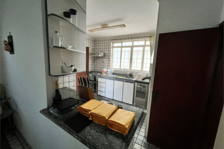 Casa à venda com 4 quartos, sendo 3 suítes, em Chácara Monte Alegre, São Paulo, SP