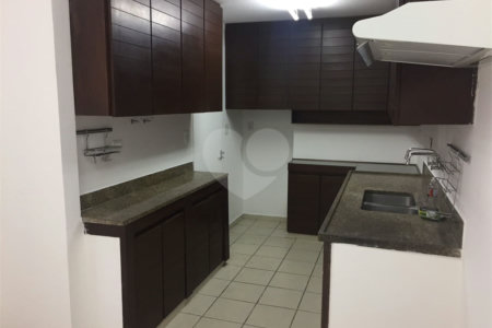 Casa de Vila à venda com 3 quartos, sendo 1 suíte, em Itaim Bibi, São Paulo, SP